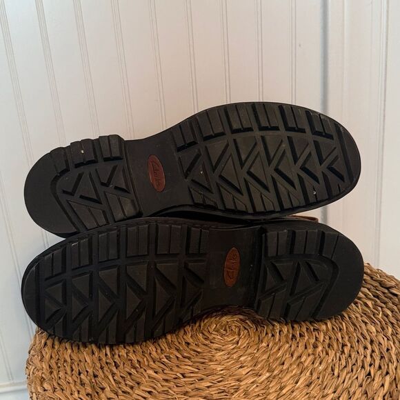 Clark’s Men's Brown Leather Boots - 8 - Picture 7 of 9